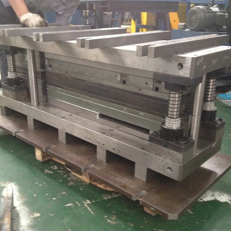 Why Stamping Dies Are Critical in Coil Feeding Press Lines