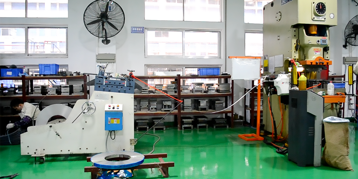 CL Type Straightener Cum Decoiler For Sheet Thickness: 0.4mm~2.8mm