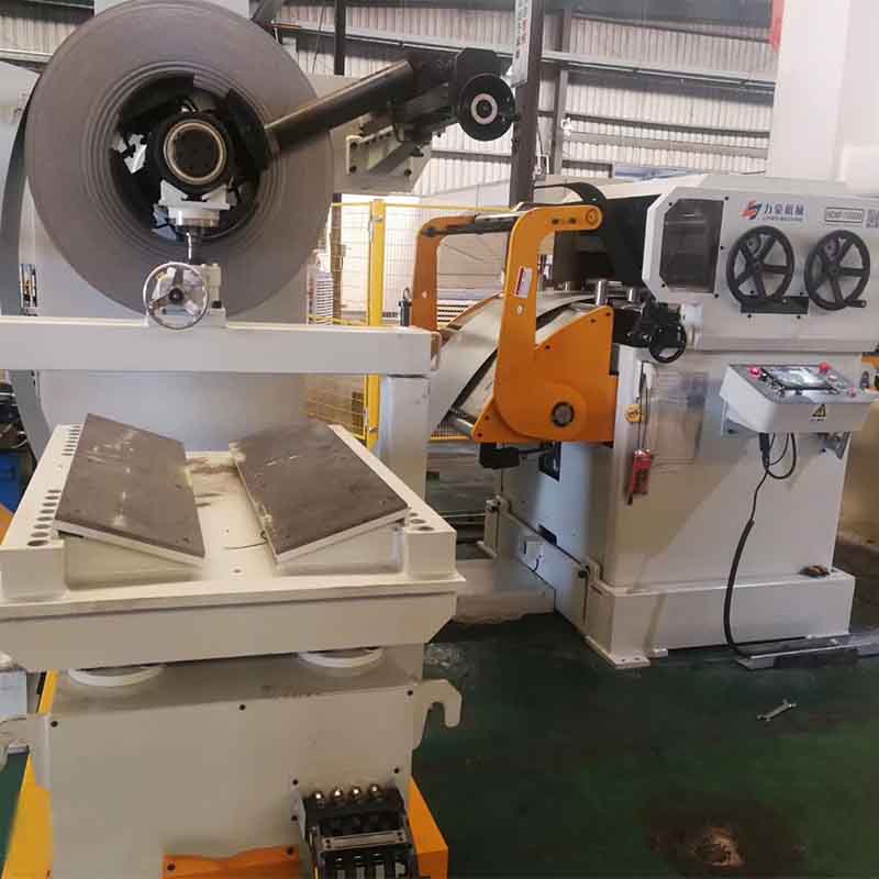 NCMF Type Straightener Feeder & Uncoiler 3 In 1 Machine For Sheet Thickness: 0.2mm~3.2mm