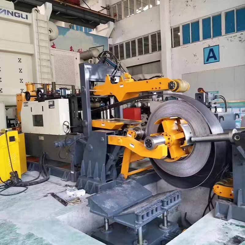 NCLF Type Straightener Feeder & Uncoiler 3 In 1 Machine For Sheet Thickness: 2.0mm~9.0mm